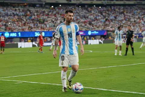 ذا بيست لأفضل لاعب.. الكشف عن تصويت ميسي وبديل رونالدو 